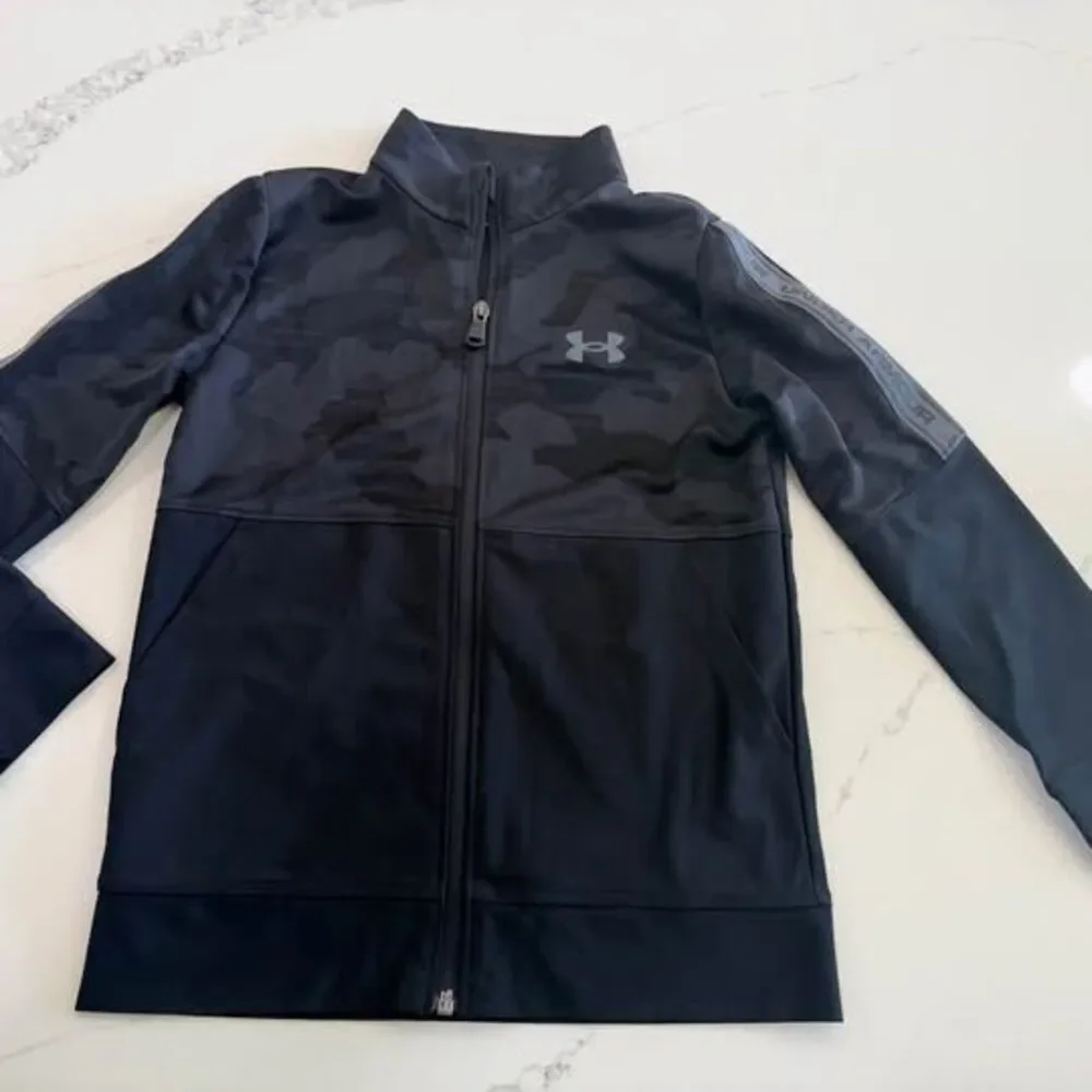 Boys Under Armour Black Camo Full Zip Jacket Youth Small YSM C7548